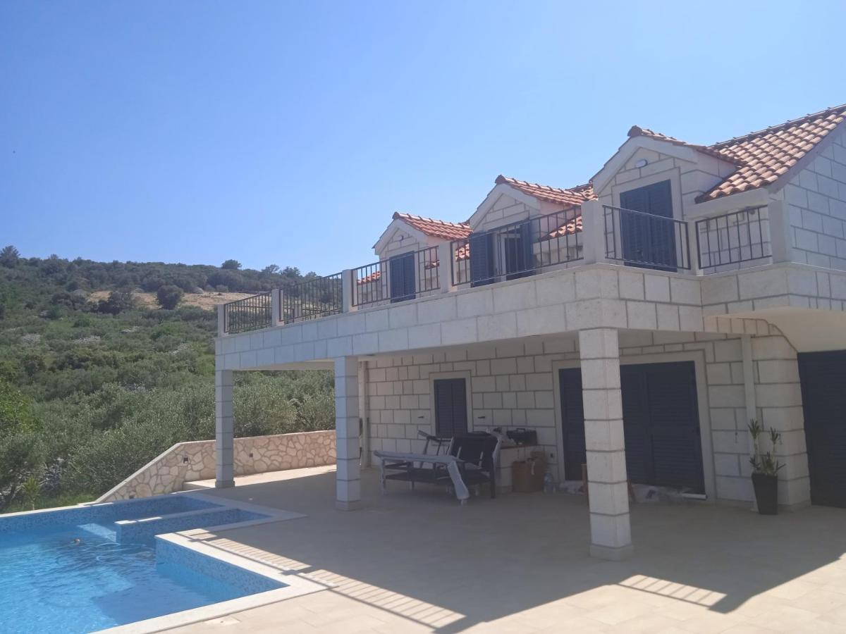 Family Friendly House With A Swimming Pool Povlja, Brac - 18902 Holiday home *